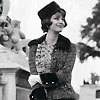 Модель Мари-Элен Арно в костюме от Шанель, 50-е Chanel