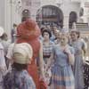 Диор в Москве, прогулка по ГУМу, 1959 г. Кристиан Диор в Москве 1959 год