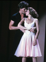 Розовое платье Дженнифер Грей фильм Грязные танцы, 1987 год