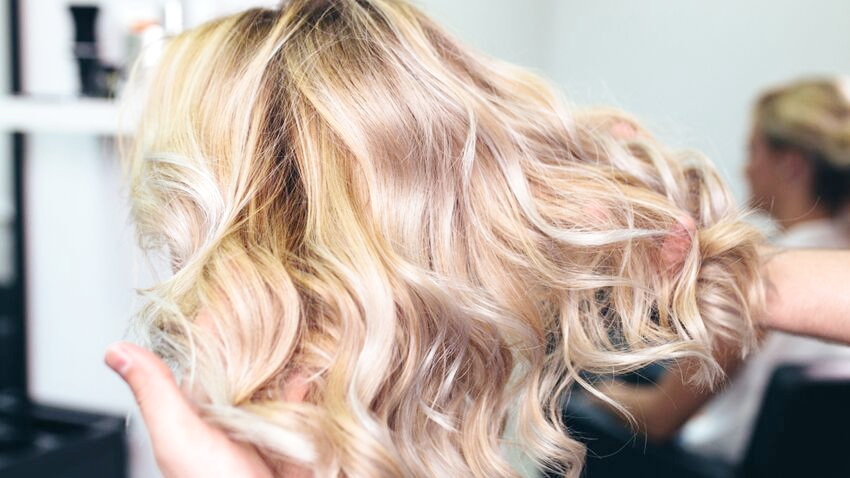Окрашивание волос. Правила «хорошего тона»... balayage-ou-coloration-que-choisir-apres-50-ans.jpeg