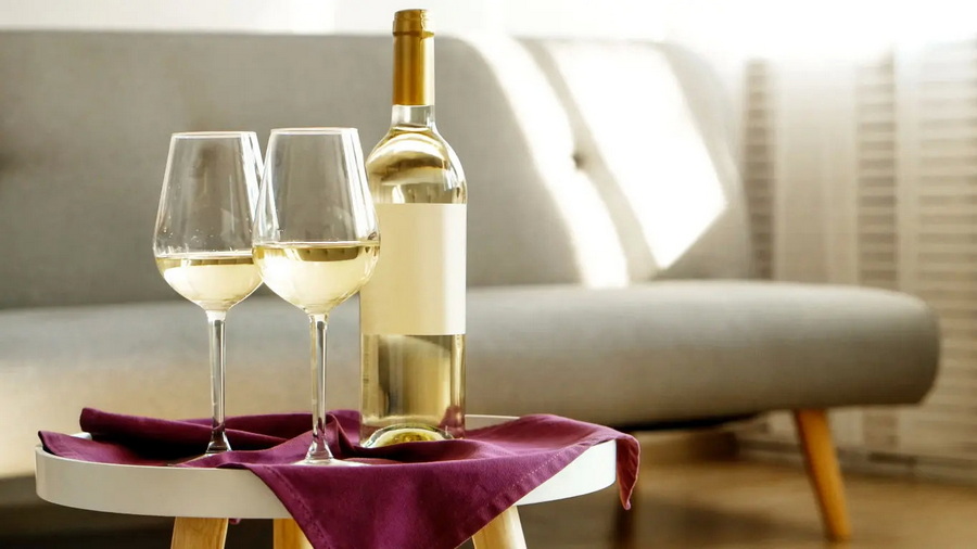 Pinot-Grigio-at-home.jpg Pinot-Grigio-at-home.jpg