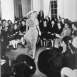Кристиан Диор, платье с леопардовым принтом, демонстрация коллекции 1947 года