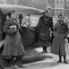 Военнослужащие женщины в тренчкотах, Британия 1919 год